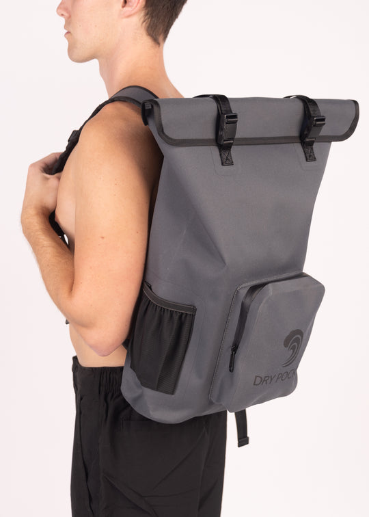 dry bags, waterproof bags, backpack, backpack dry bag, waterproof backpack, large dry bag, large waterproof bag, dry bag for kayaking, dry bag for fishing, dry bag for paddle boarding, automatic sealing dry bag, dry bag, dry bag for camping, waterproof bag for camping, beach bag, beach waterproof bag, beach dry bag, dry pocket apparel, dry pocket, dry pocket dry bags