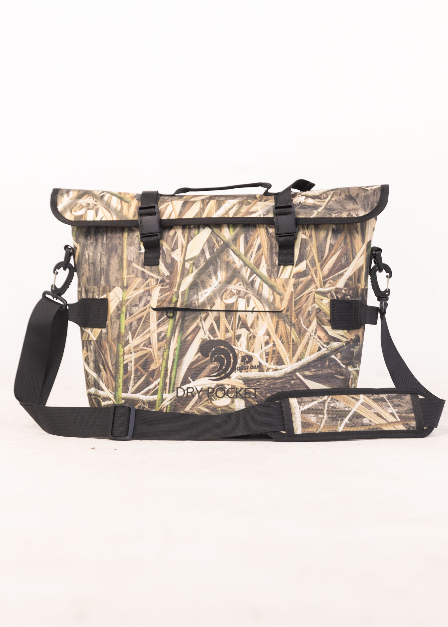 Dry Pocket, Dry Pocket Apparel, Mossy Oak, New Bottomland Camo, Cooler, Lunch Box, Dry Bag, Waterproof cooler, waterproof lunch box, scent proof bag, scent proof cooler, scent proof lunch box, tackle bag, ammo bag