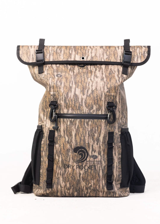 Dry Pocket, Dry Pocket Apparel, Mossy Oak, Mossy Oak New Bottomland Camo, Dry Bag, Backpack Dry bag, Waterproof bag, hunting bag, scent proof bag, waterproof backpack, floating waterproof bag, fishing bag, tackle bag,