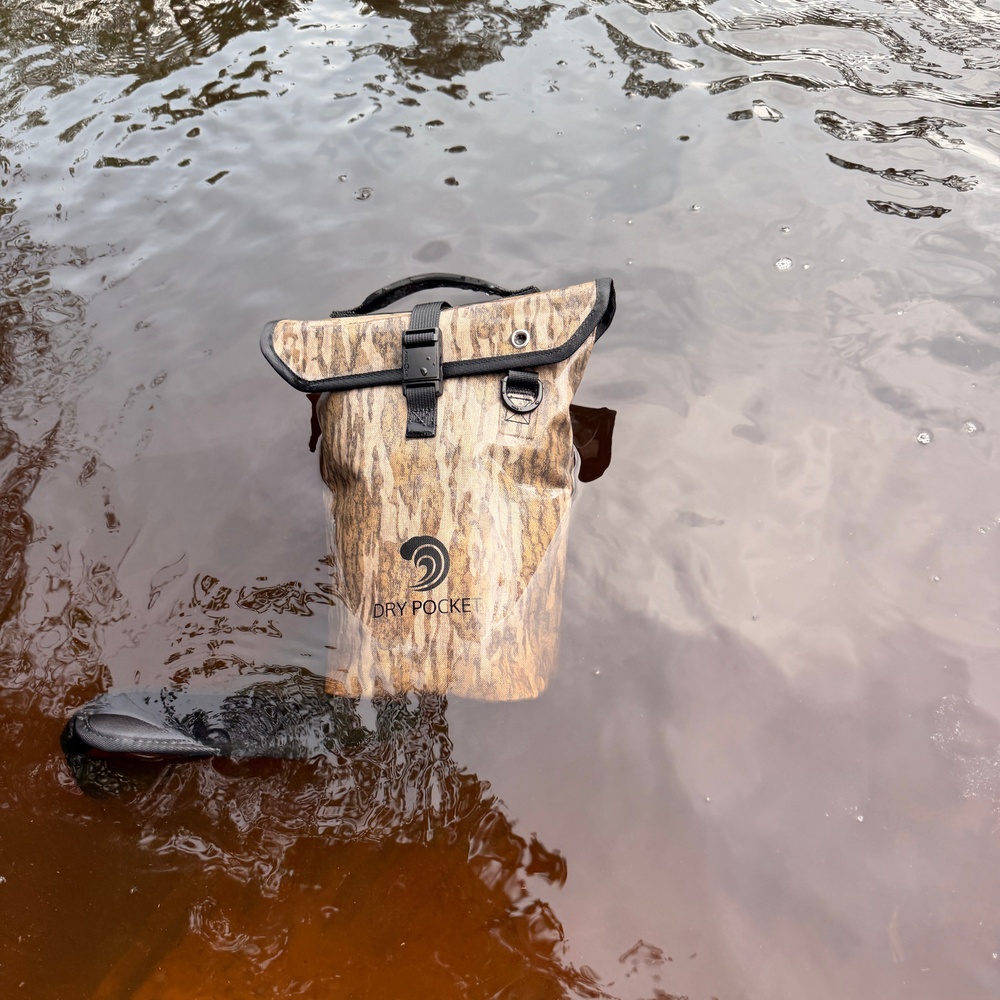 [PRE-ORDER] Waterproof Floating Shell Bag / Boating Bag (Arriving in August)