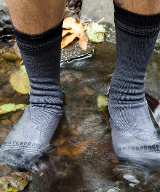Cross Point Waterproof Socks: Classic Wool