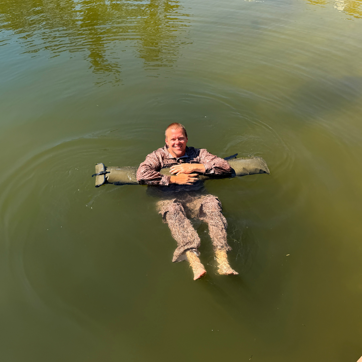Dry pocket waterproof floating shotgun bag 