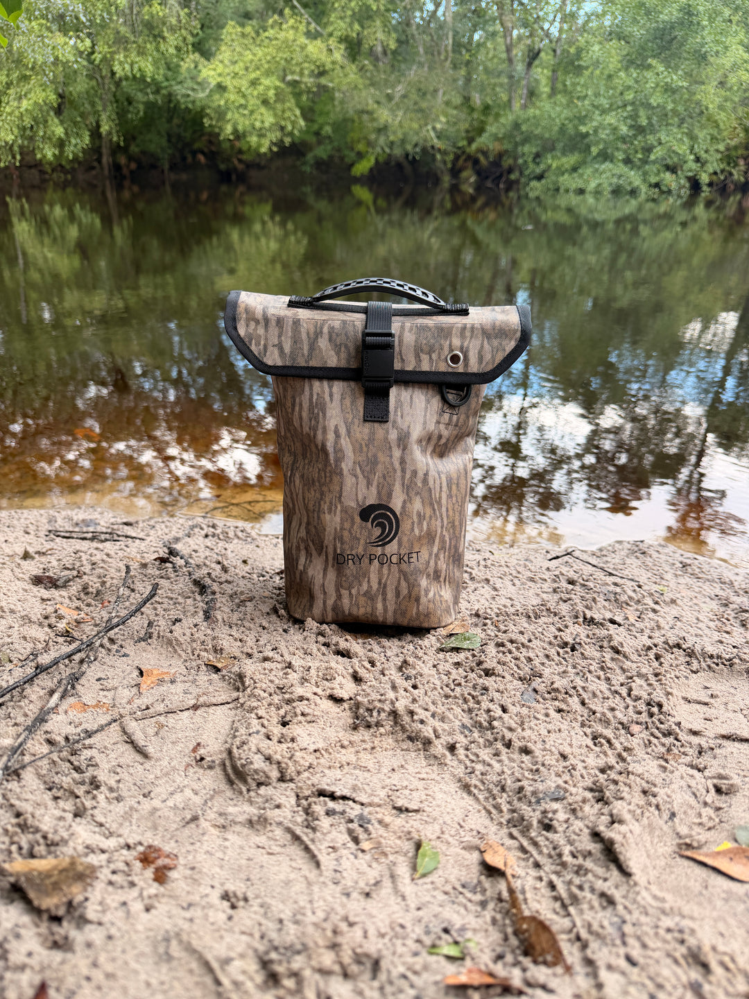 [PRE-ORDER] Waterproof Floating Shell Bag / Boating Bag (Arriving in August)