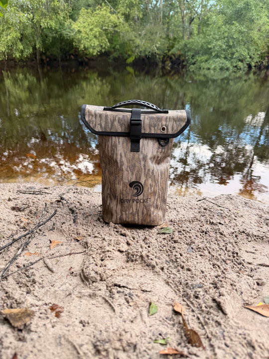 [PRE-ORDER] Waterproof Floating Shell Bag / Boating Bag (Arriving in August)