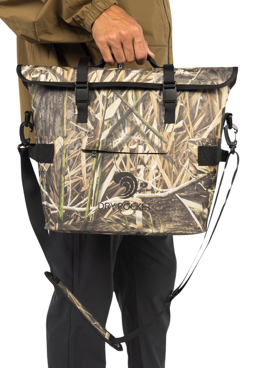 Dry Pocket, Dry Pocket Apparel, Mossy Oak, New Bottomland Camo, Cooler, Lunch Box, Dry Bag, Waterproof cooler, waterproof lunch box, scent proof bag, scent proof cooler, scent proof lunch box, tackle bag, ammo bag