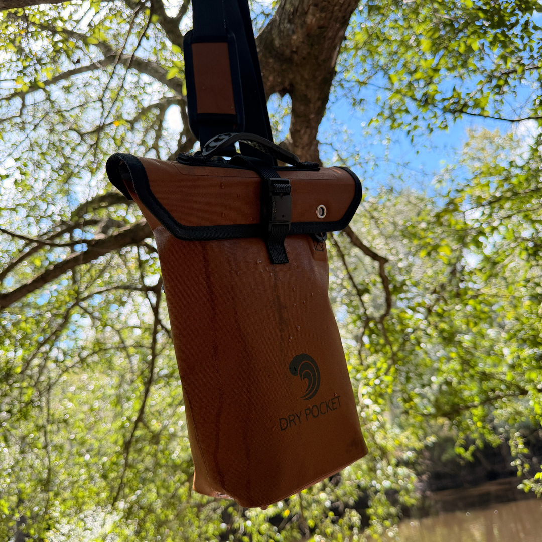 Dry Pocket coyote brown ammo / shell dry bag for hunting or a 4-liter dry bag for electronics for boating 