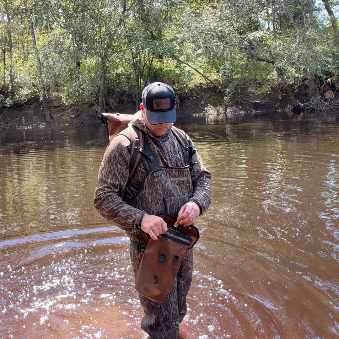 Dry Pocket coyote brown ammo / shell dry bag for hunting or a 4-liter dry bag for electronics for boating 