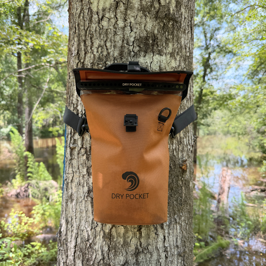 Dry Pocket magnetic auto-sealing waterproof scent proof and floating shell bag or boating dry bag 
