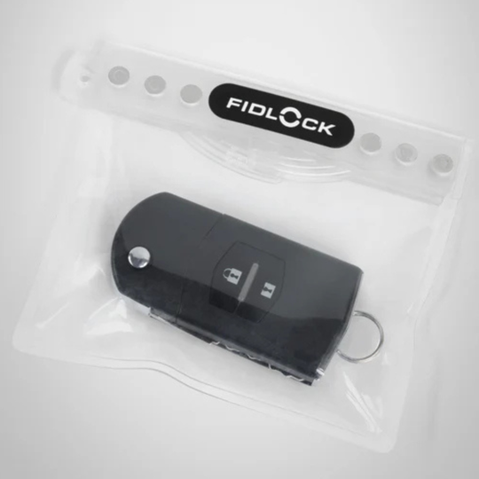 Dry Pocket waterproof and scent proof dry bag for key fobs when surfing made by Fidlock
